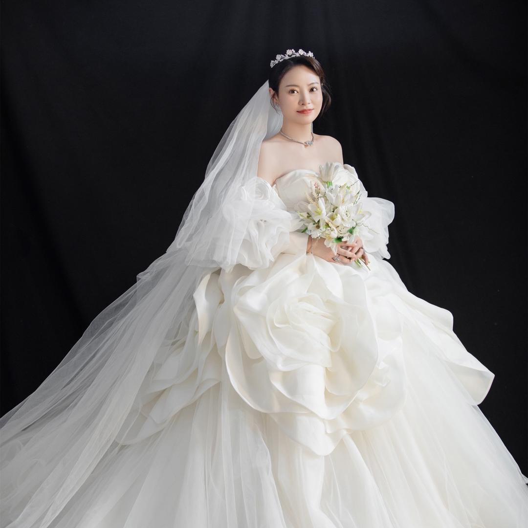 筠含芙服饰商行