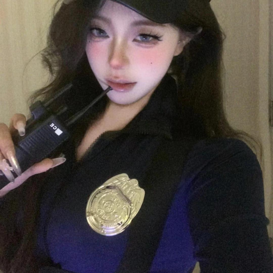 Xi
