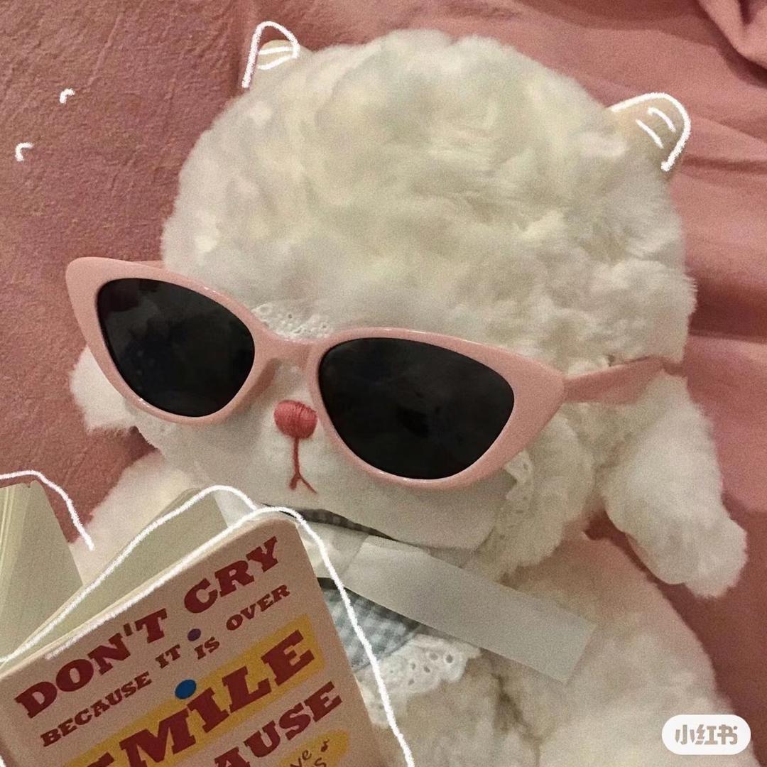 一脚踩爆大蟑螂