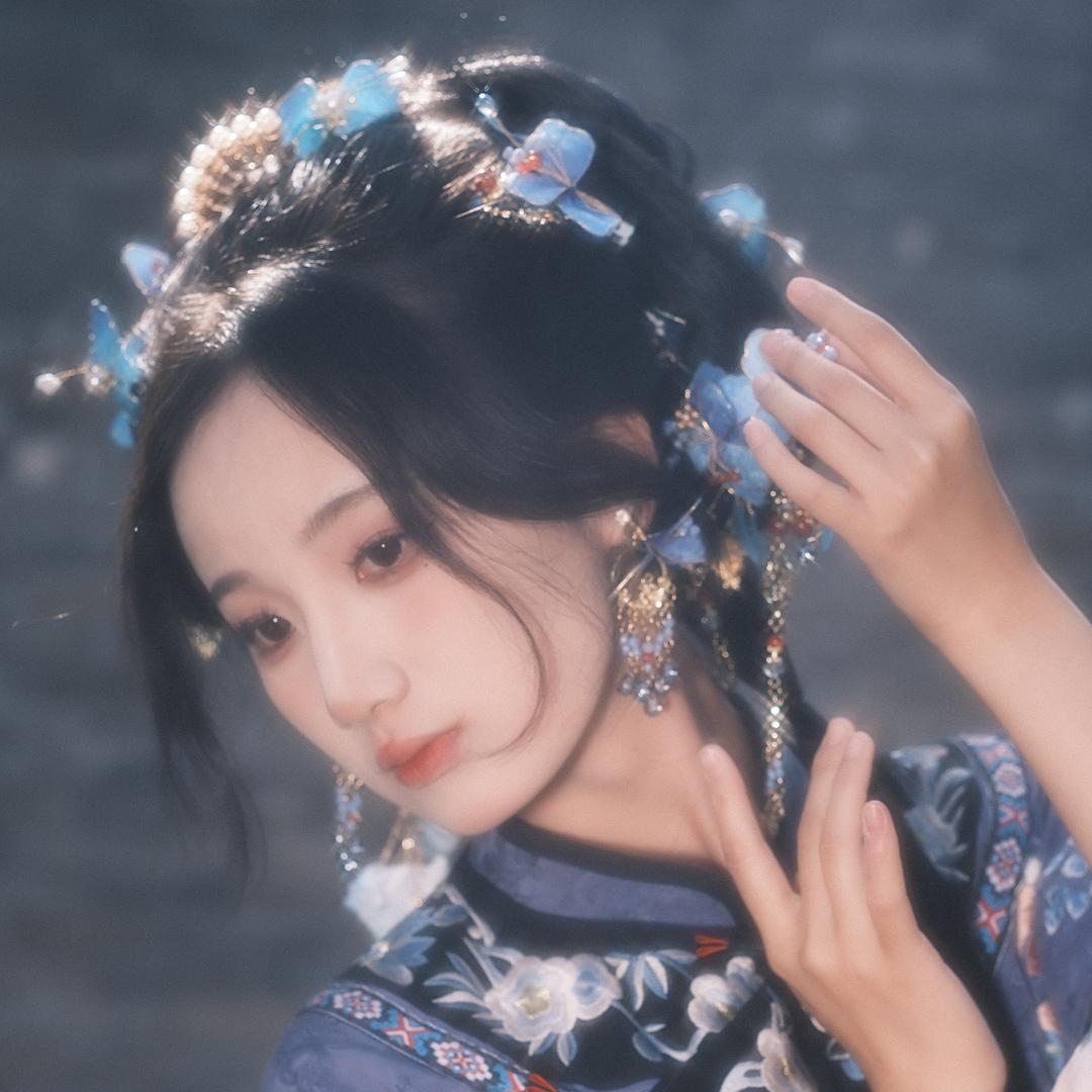 会摇的十七