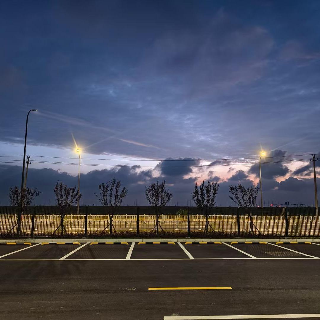 落霞与孤鹜齐飞