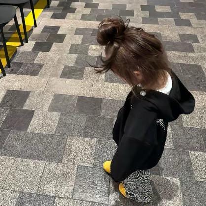 阿婧.