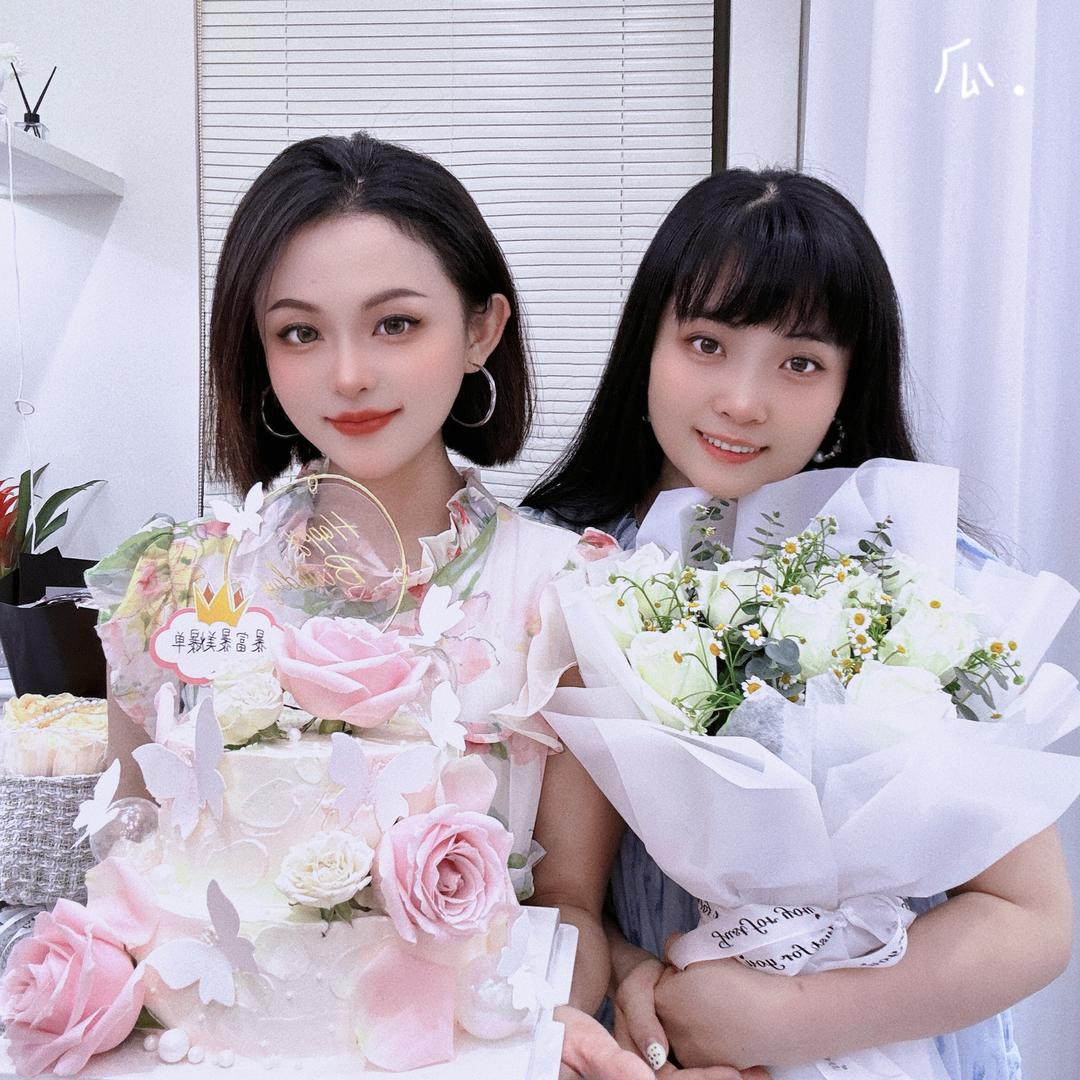 得胜沙芬妮女装批发店