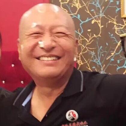 小院美食滚子足球