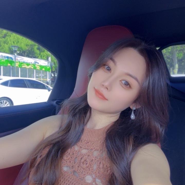 赵小姐（高端珠宝设计师）