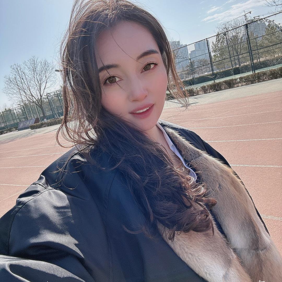 金地华府·三期（隆源世家）杨铠蓉
