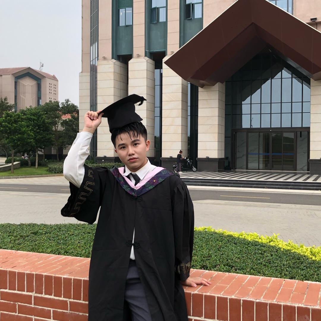 实习生小H（牛马中）