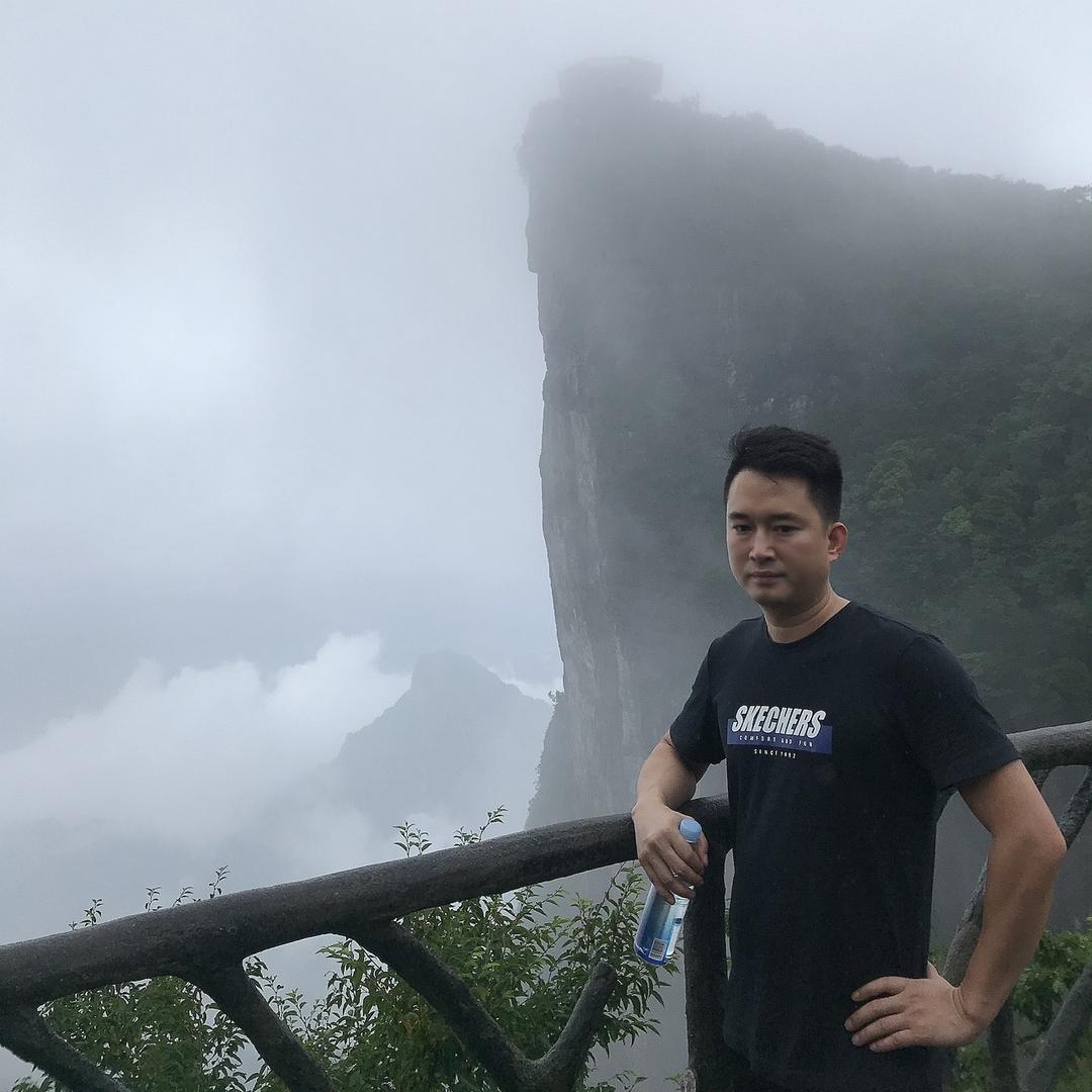 龙哥哥