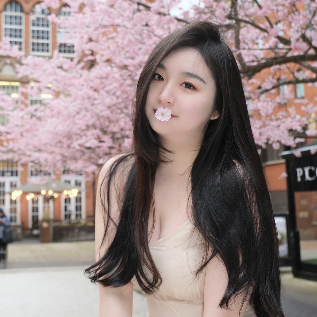 Evelyn婷婷子