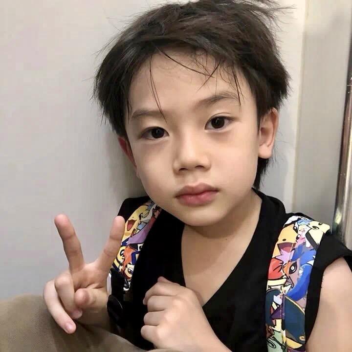 墨兮╰         ╲