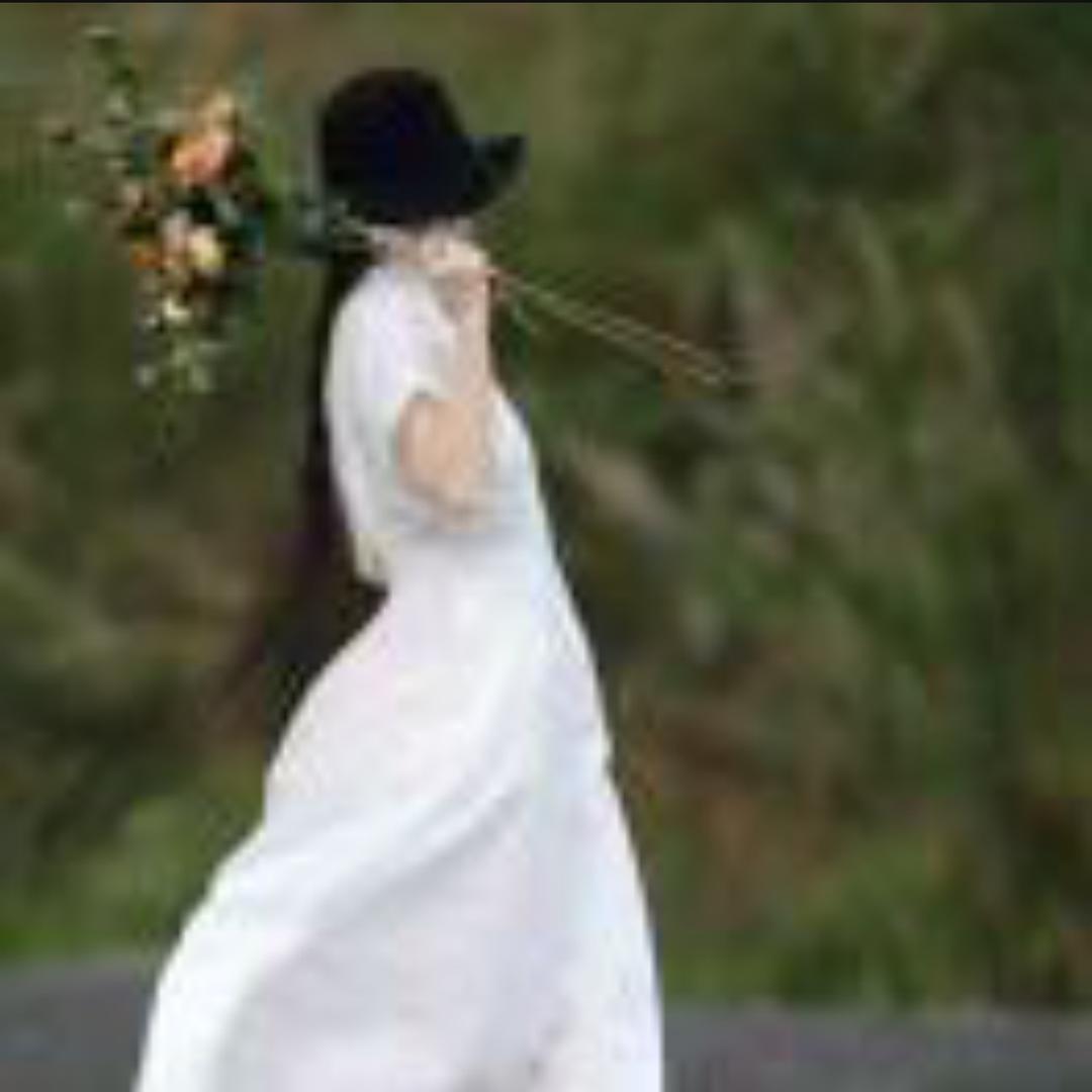 小溪潺潺