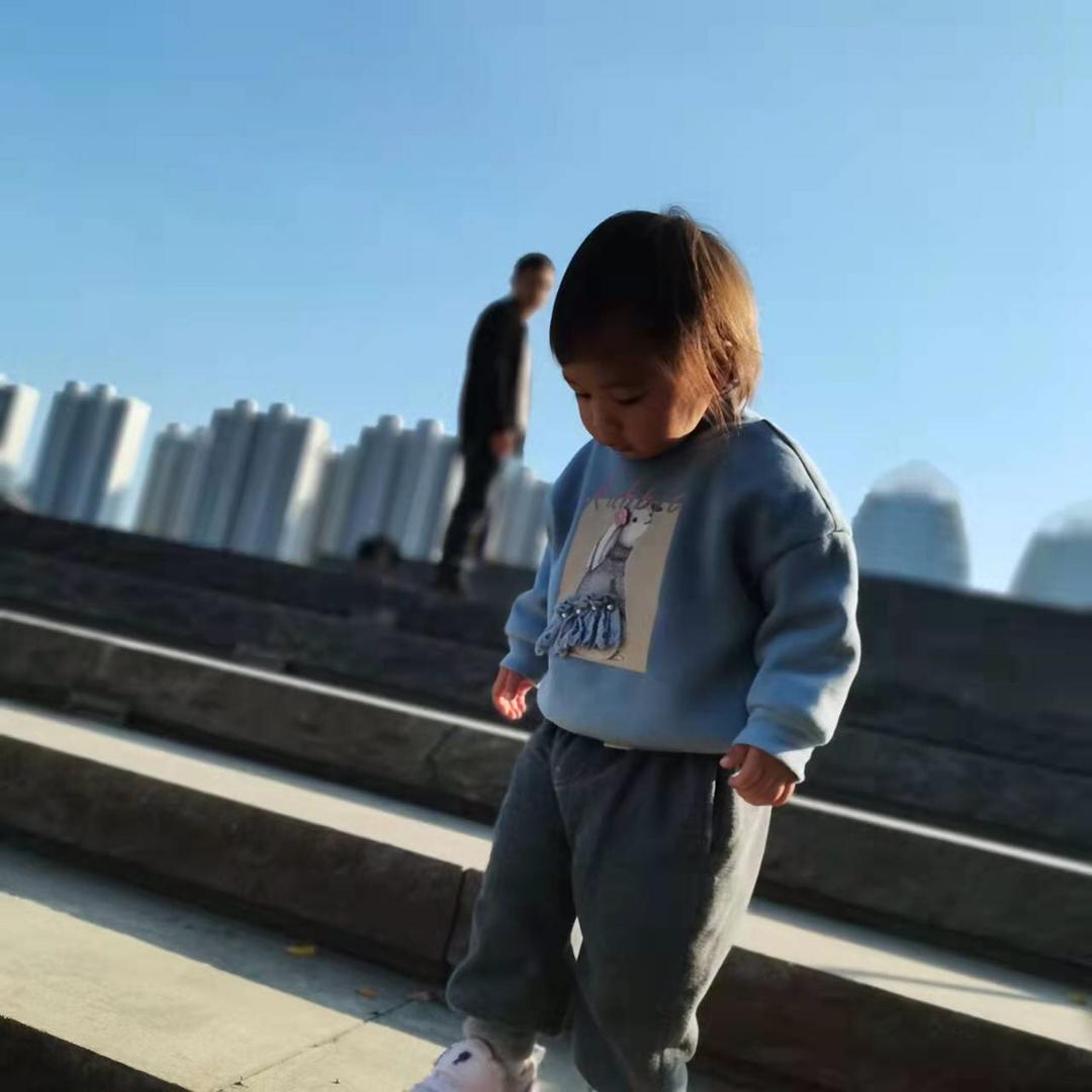 就抖一下下