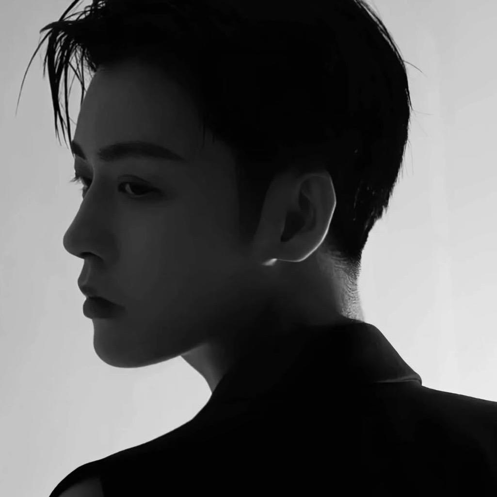 小  九  二手车批发