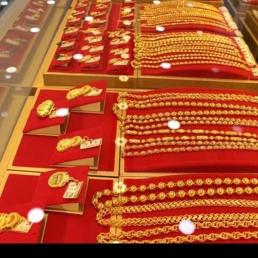 轻奢水贝珠宝首饰格策