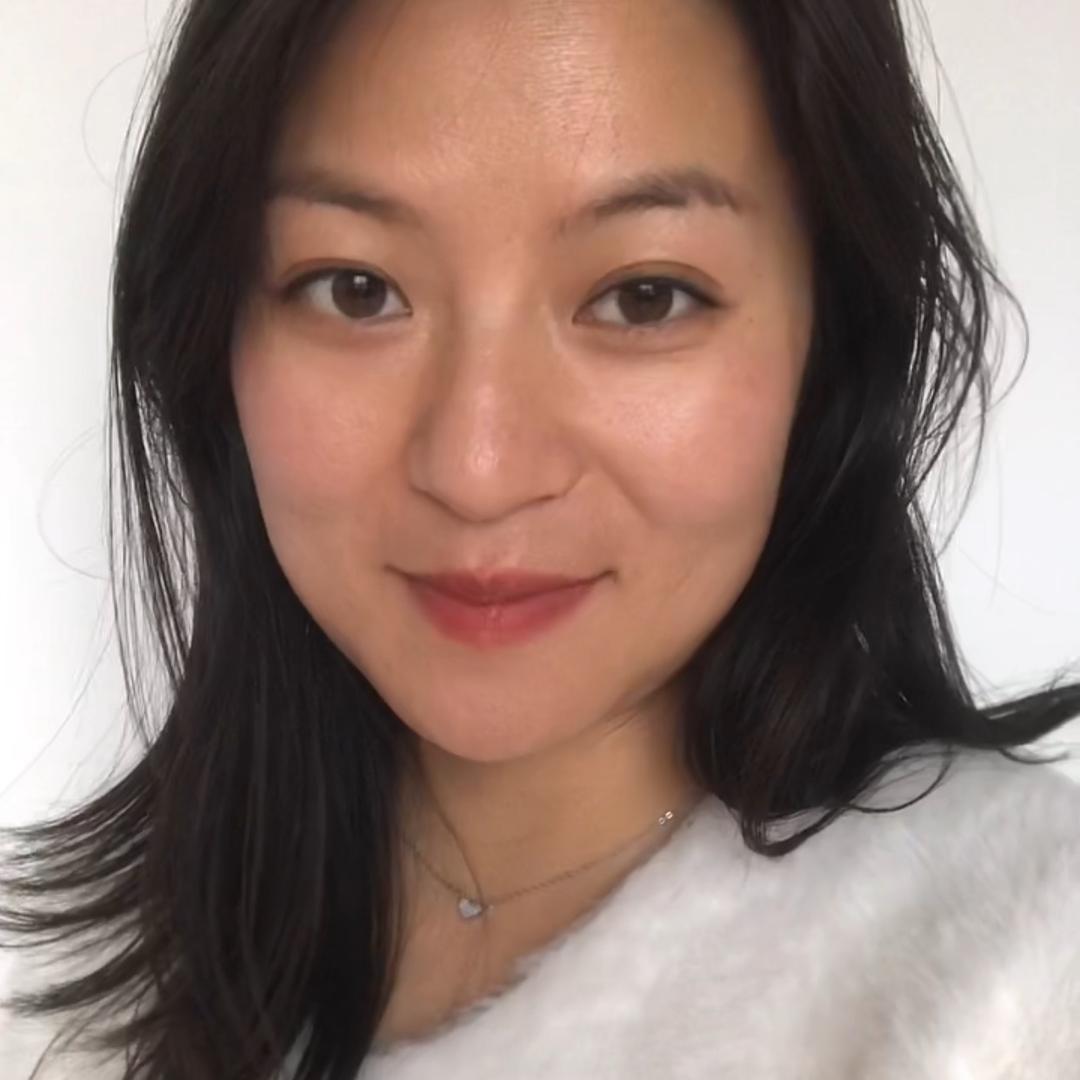 伍月