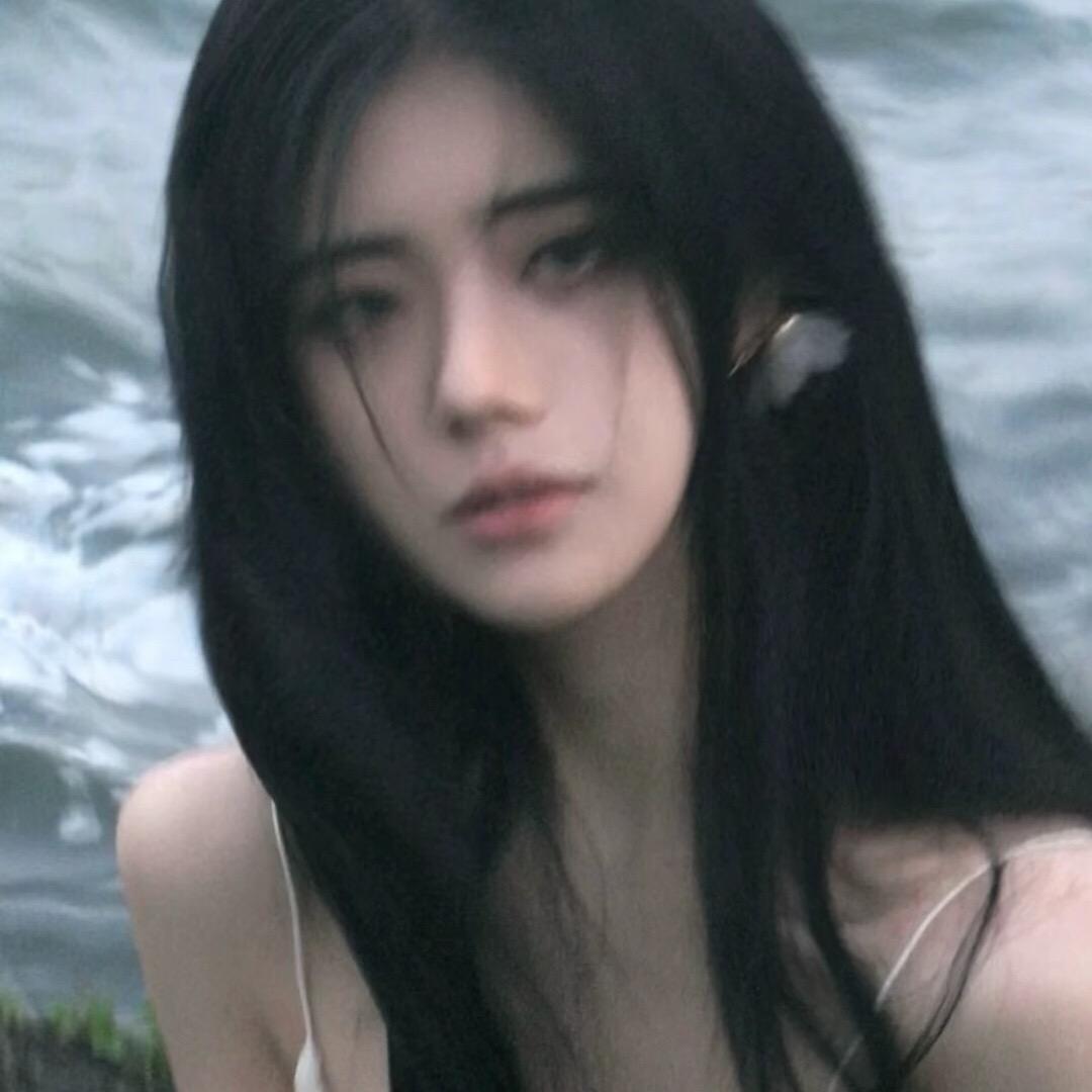 李秋雅
