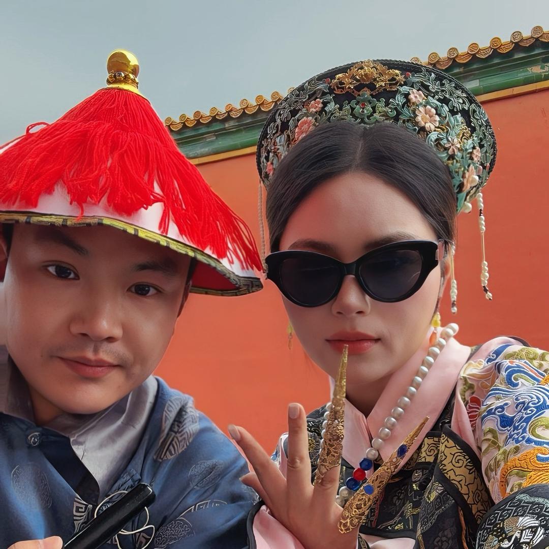 三姑娘与碎嘴老公哥