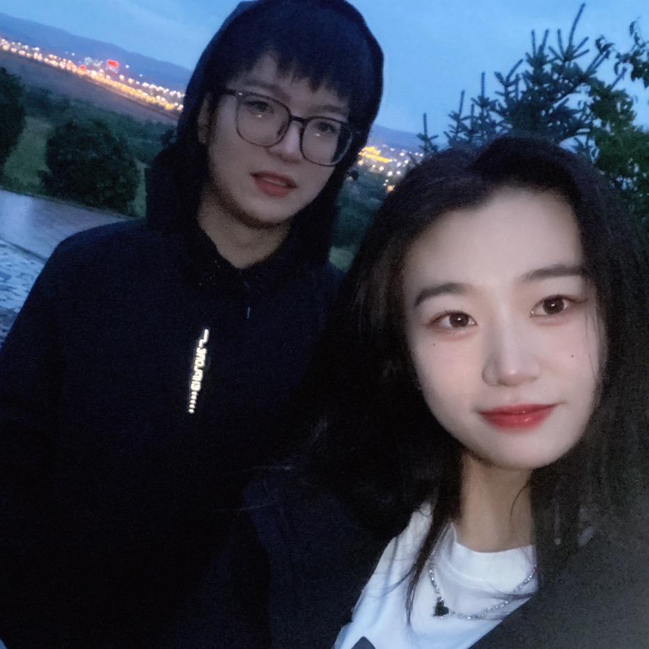 游泳圈王子👑