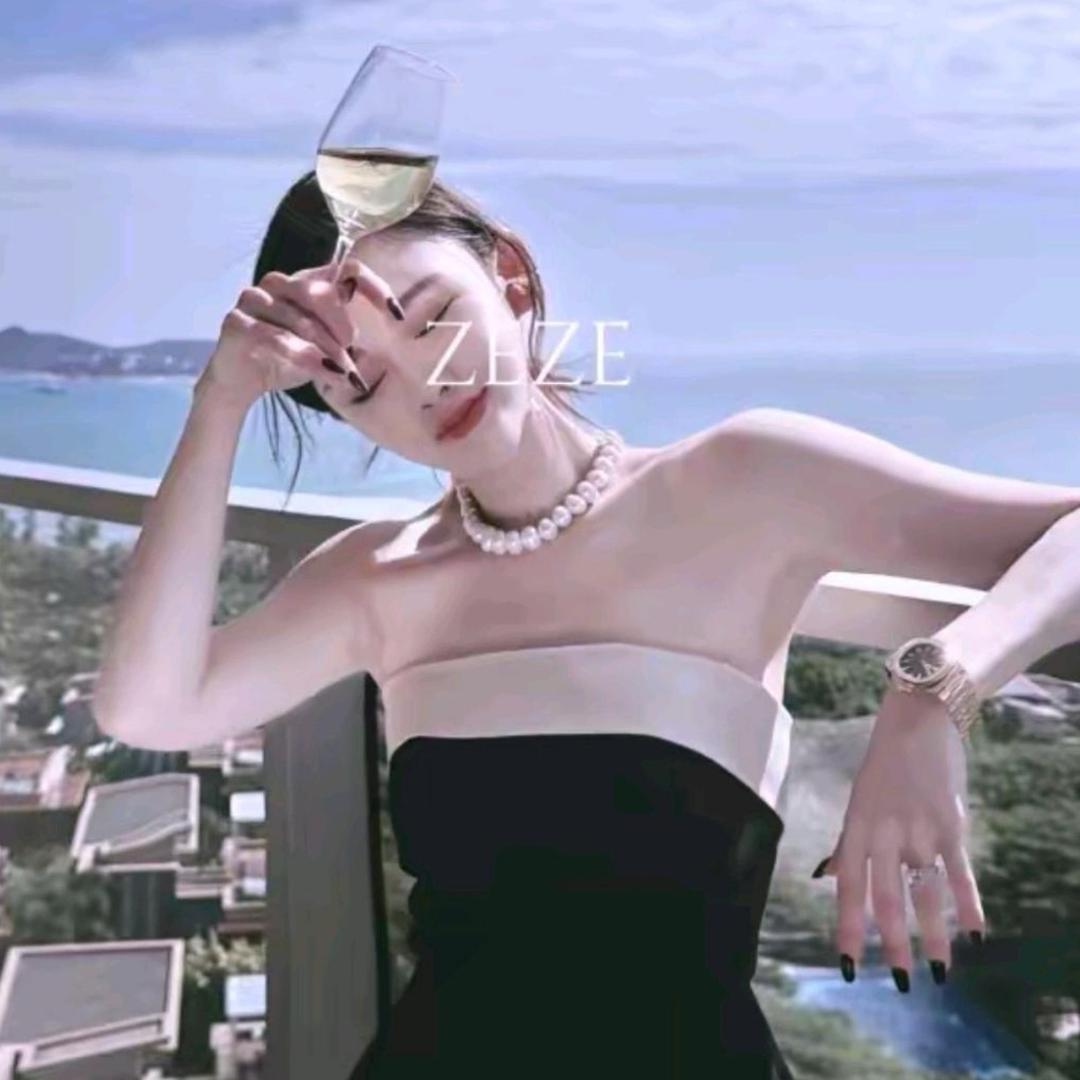 袁艺灵绝美穿搭