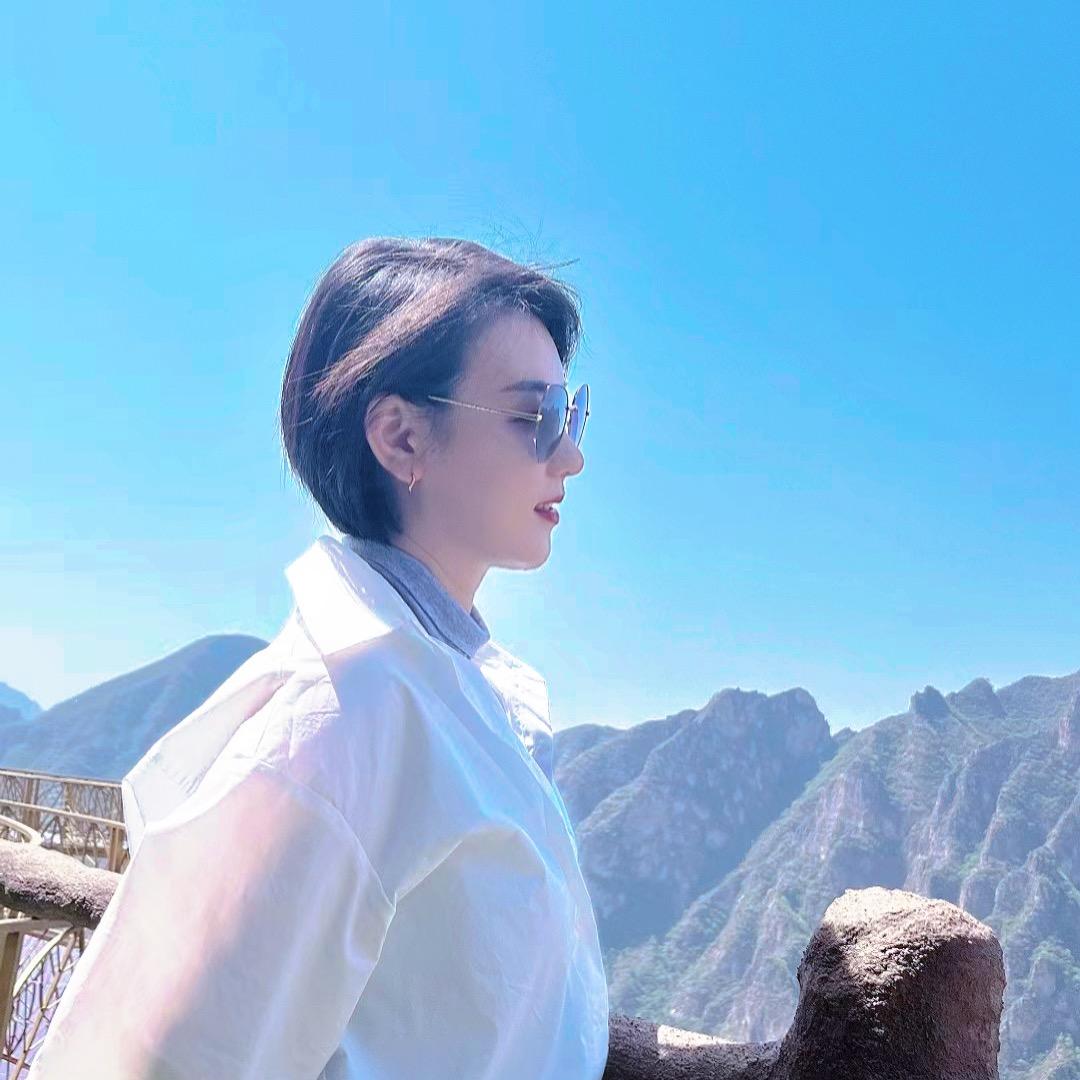 阳光明媚