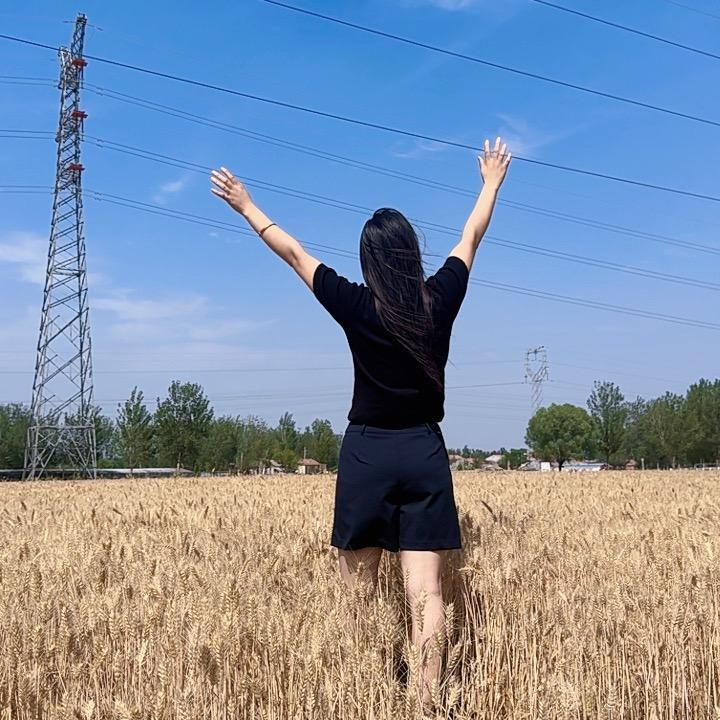 批发鲜鸡的大毛妮