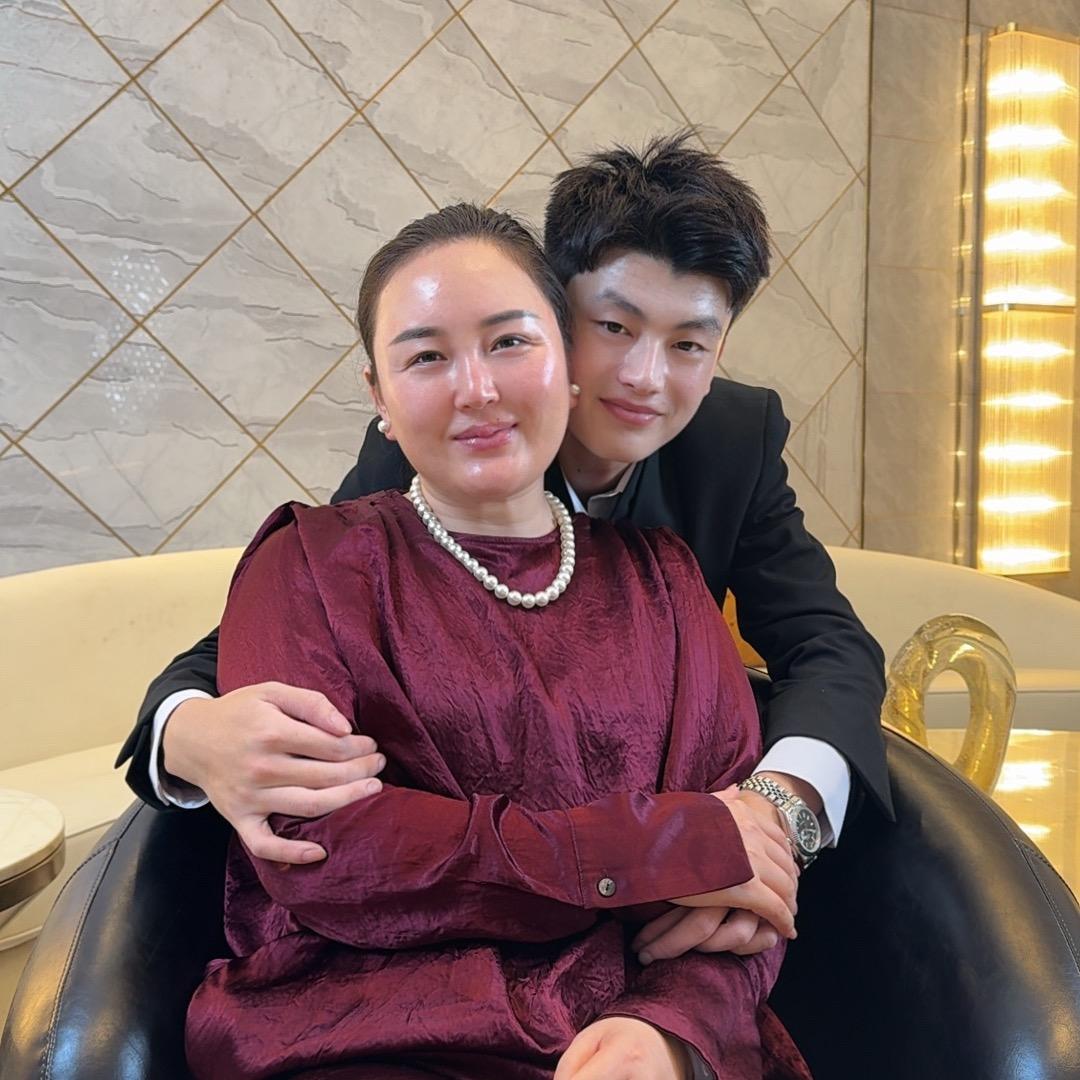英帅夫妇商行