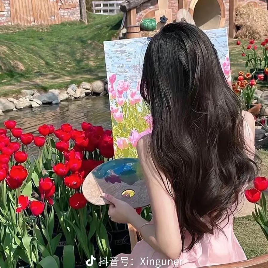 一只可爱的小白兔🐰