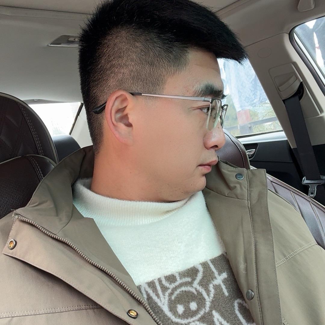 罗艺在农村