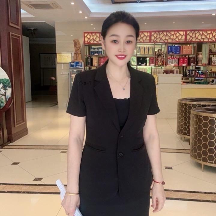 鸿锦酒店 小柯