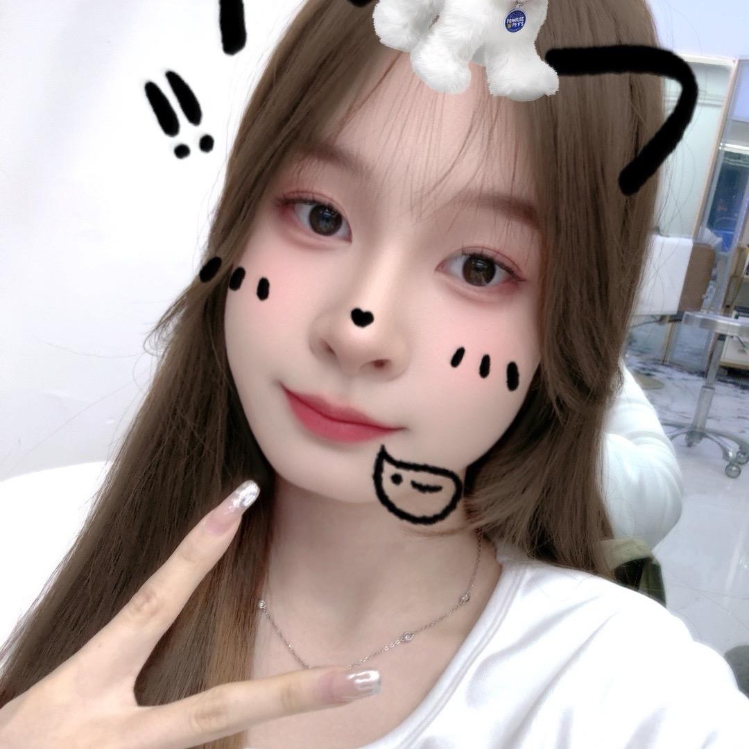 喜欢干饭的小小怪