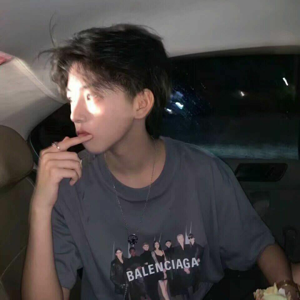 熬不过这夜.🍃