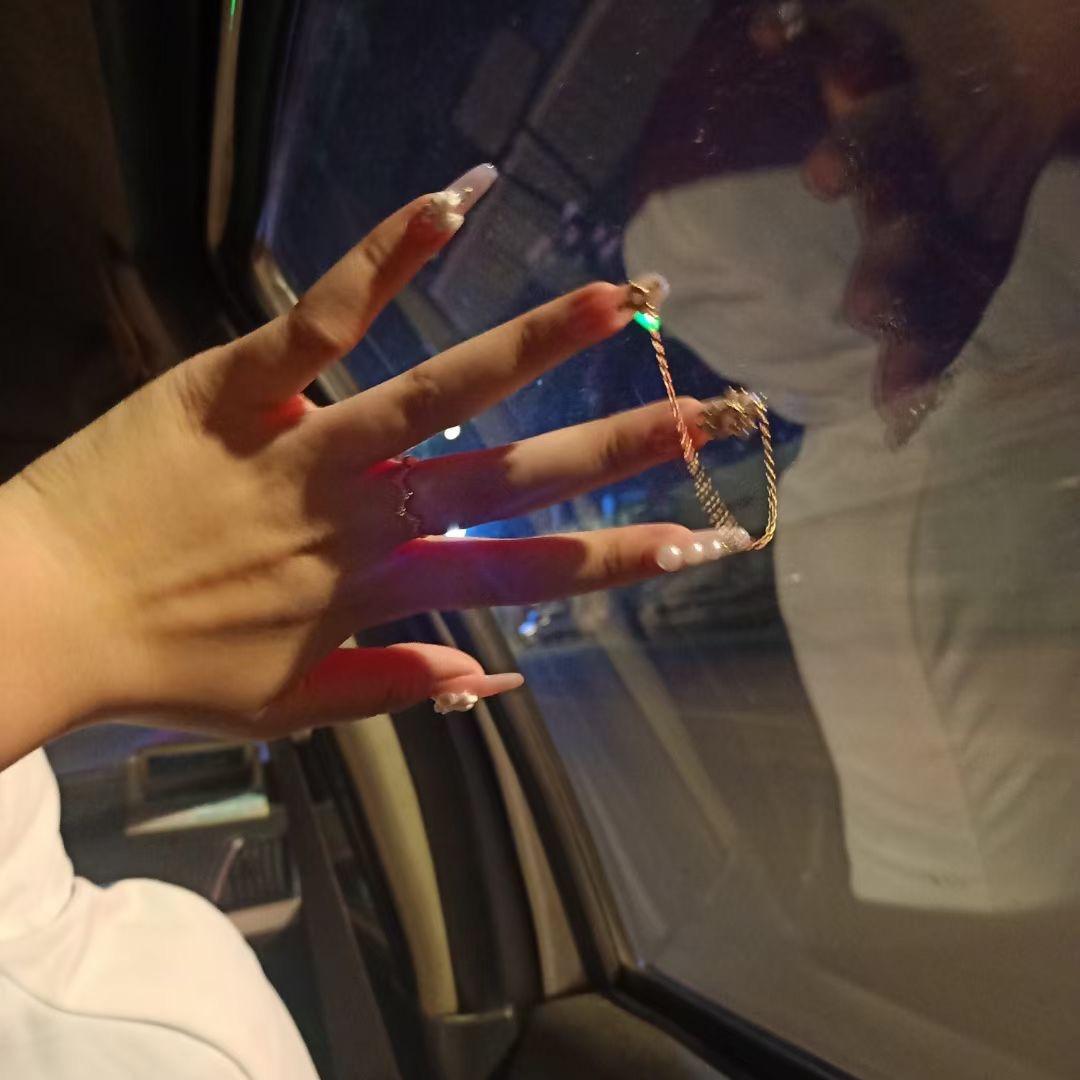 ᥫᩣ.