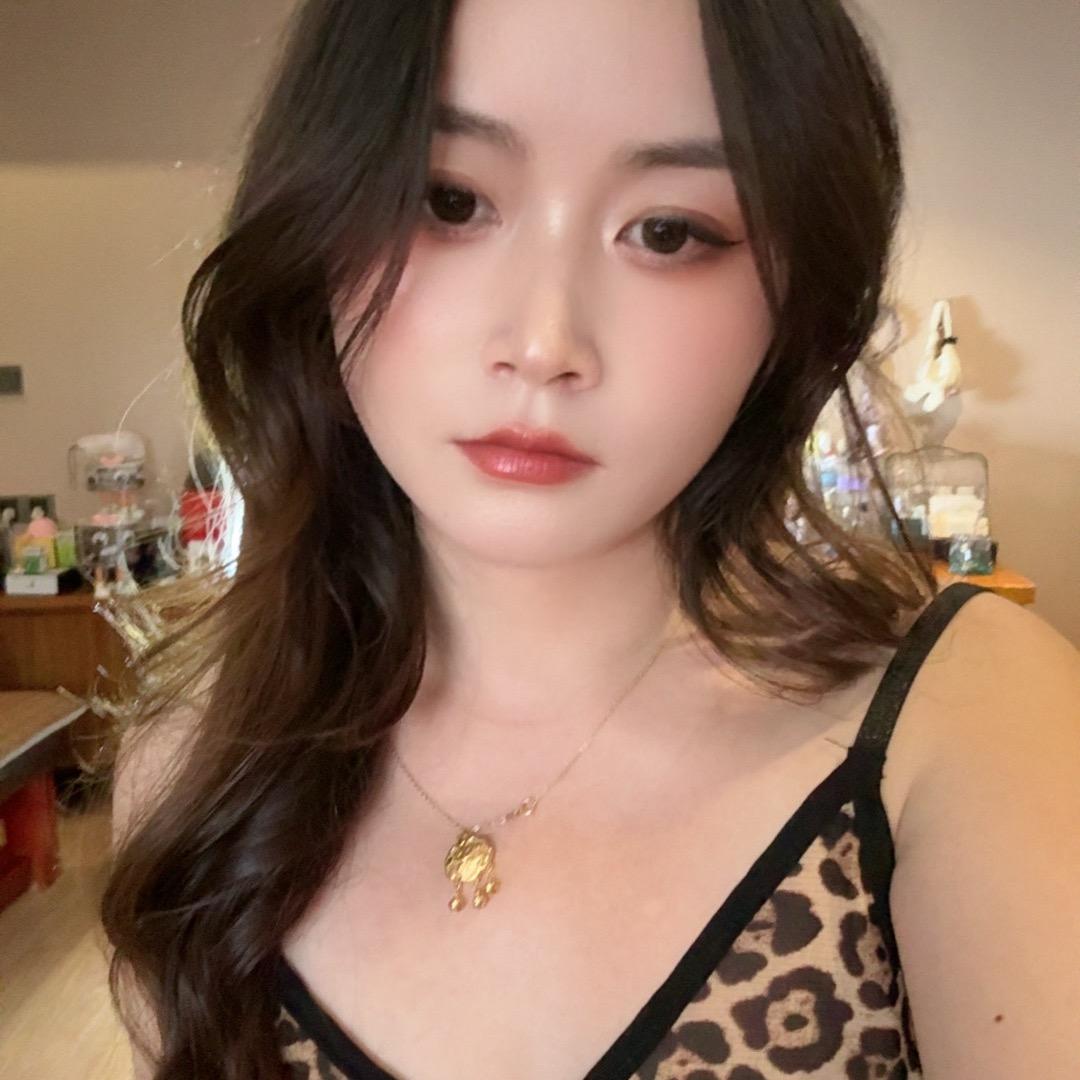 依依🥰学跳舞