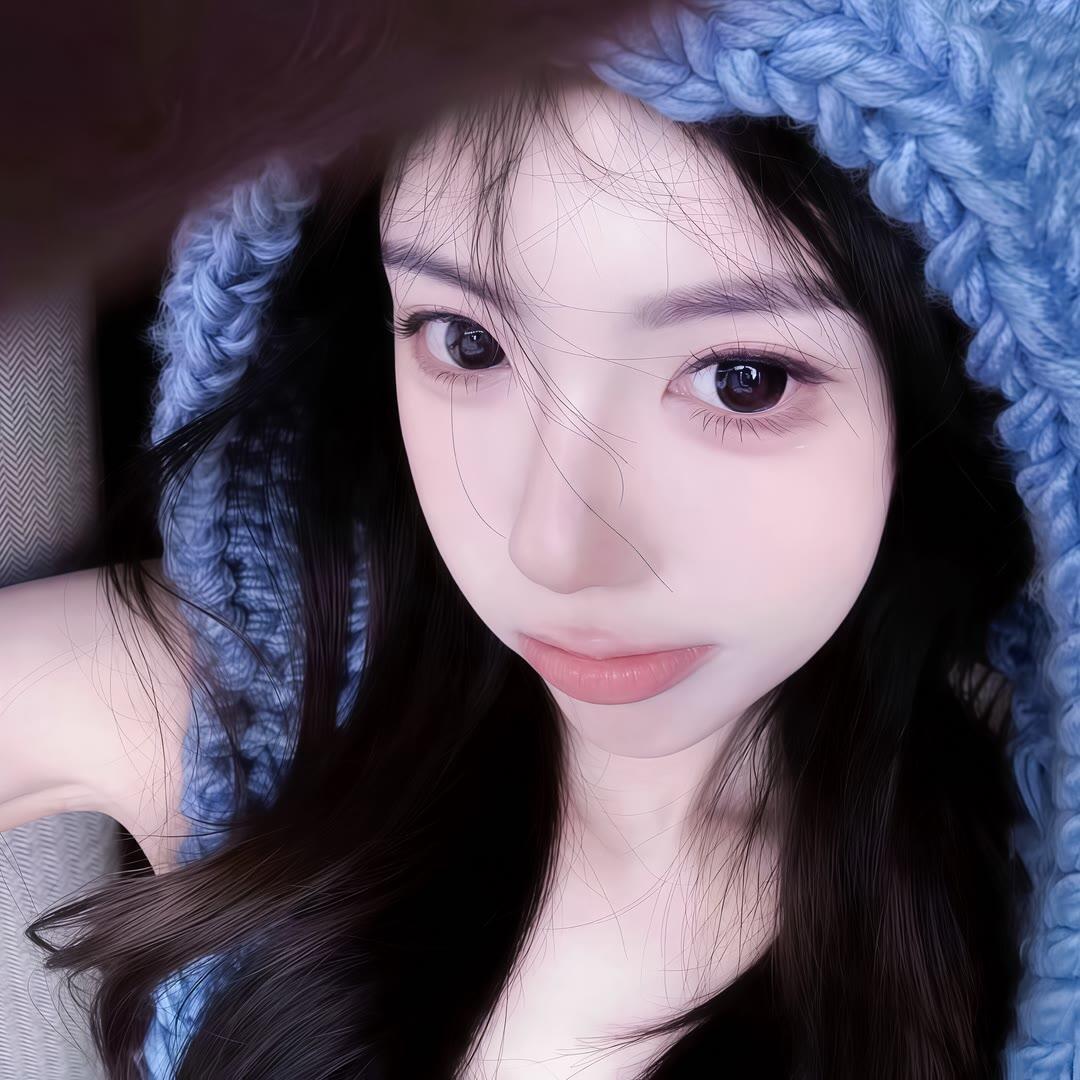 腼腆小美