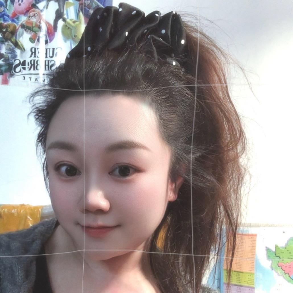 是李露呀