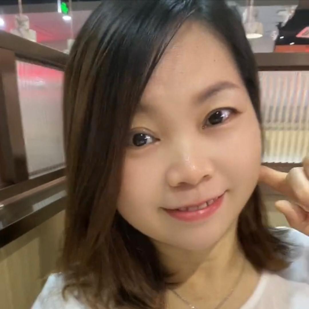 琪琪 (商品在橱窗)