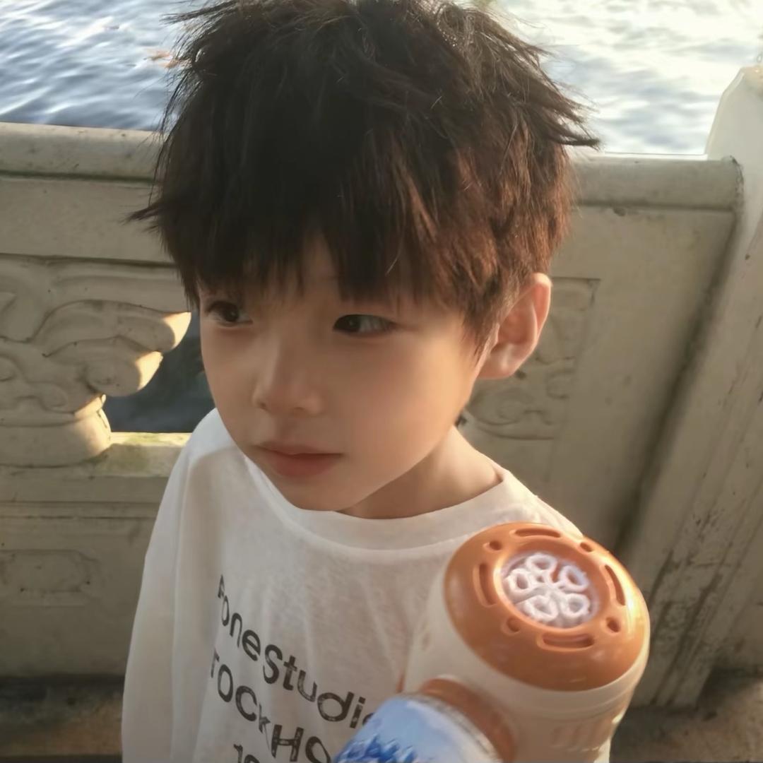 진쯔항