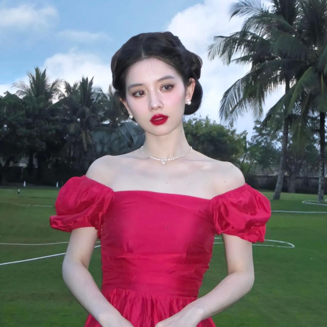 没有姓名的小饼干～