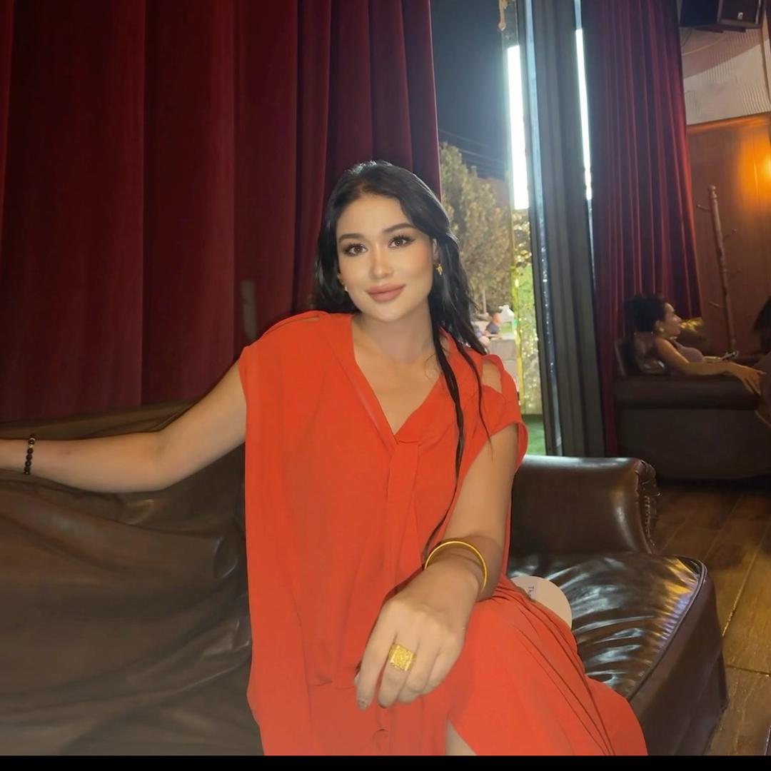 莎车县迪辣贝比化妆婚纱摄影古老师