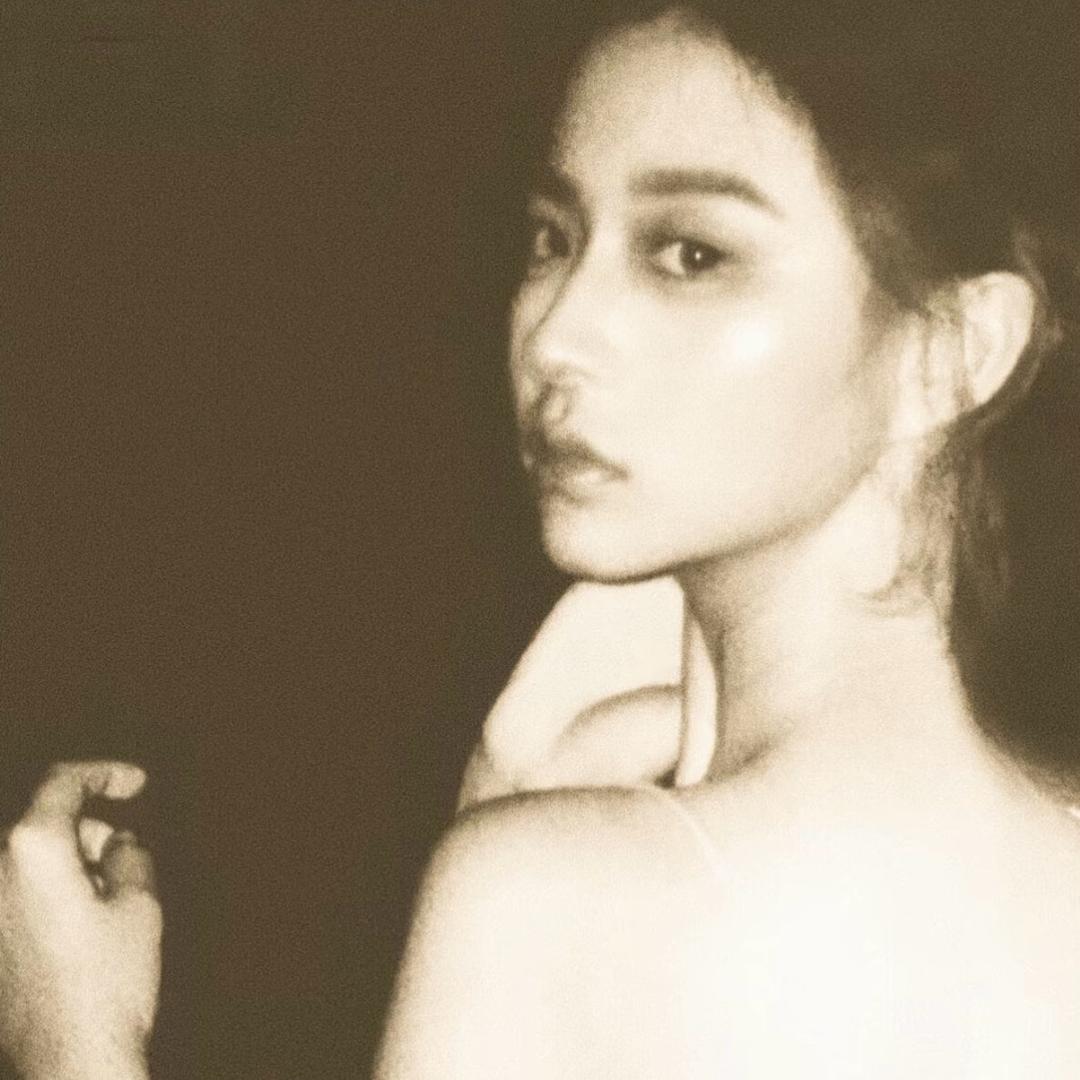 甜甜  ᖭི༏ᖫྀ