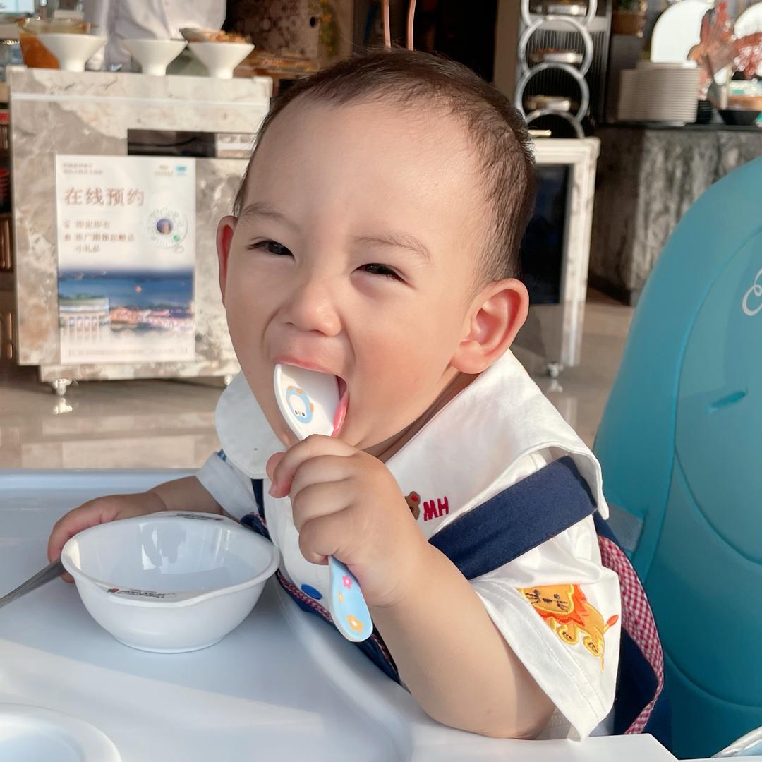 尘尘吃饱了🍼