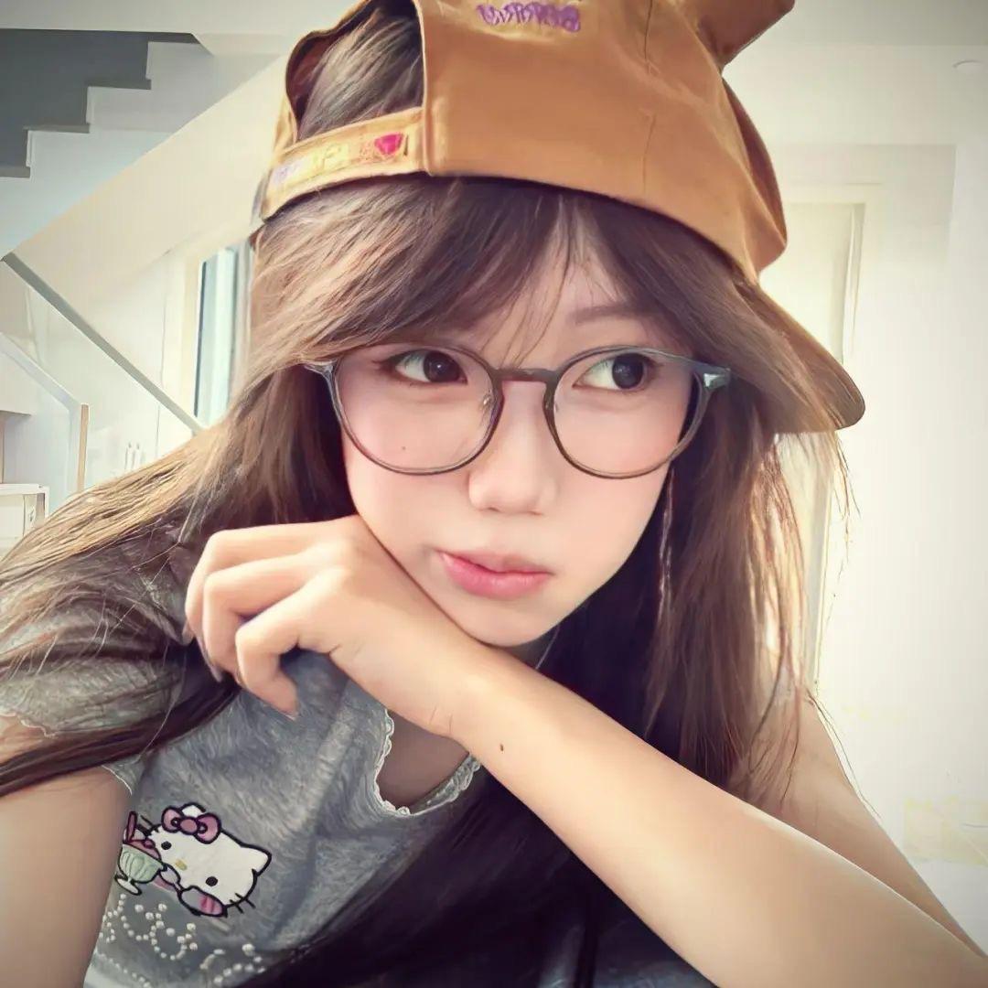ㅤᅟᅠㅤᅟᅠ凌晨两点在睡.