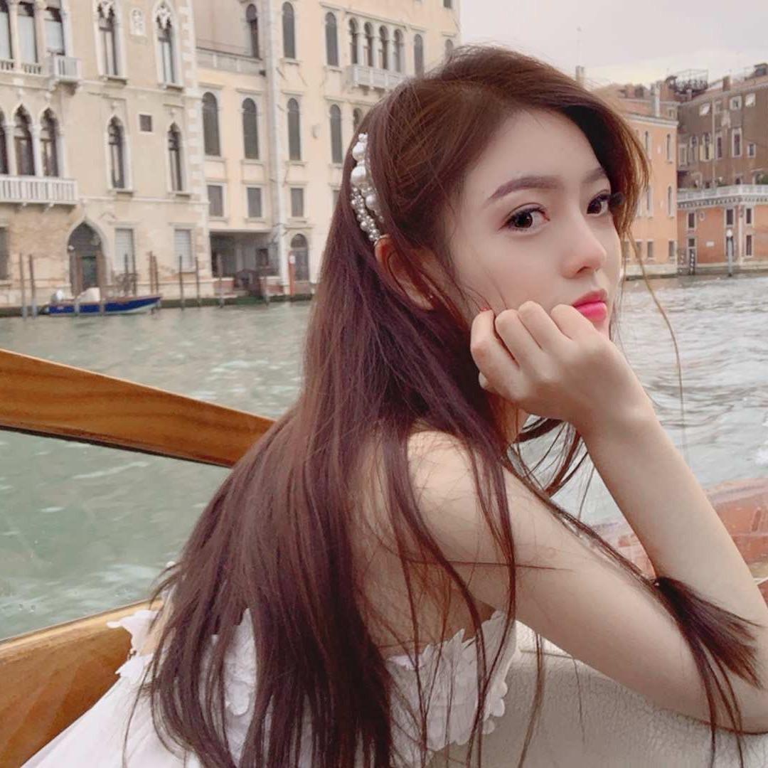 云逸逸