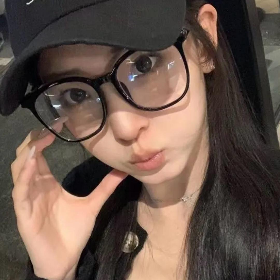 粥粥Hiiz