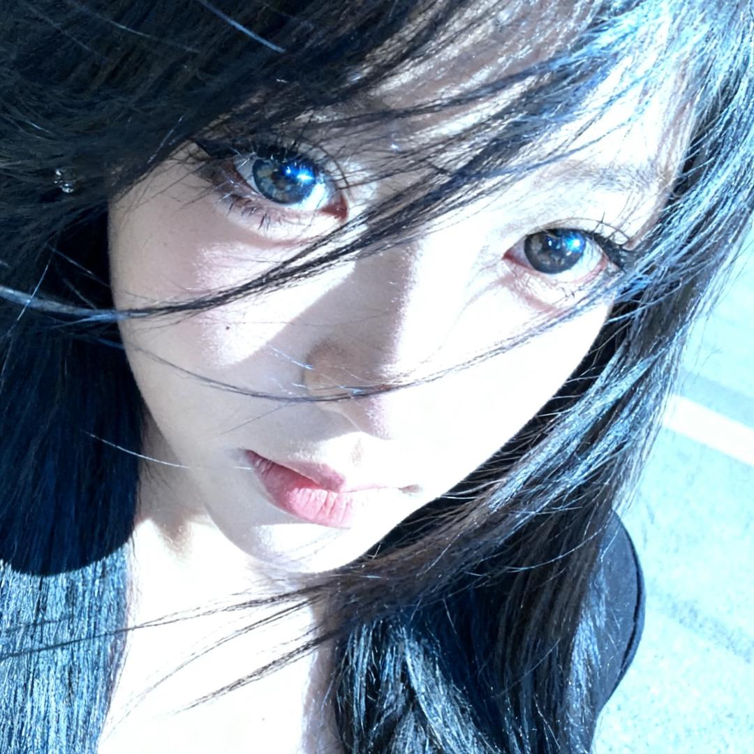 鑫鑫. 𝒔𝒛