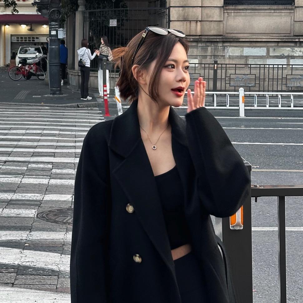 好来玉小姐