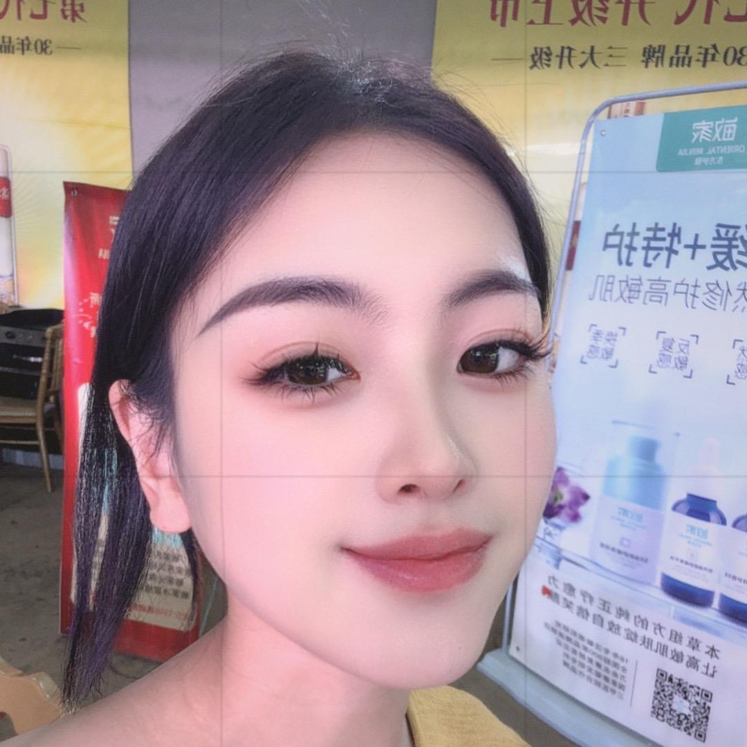 郭佰𬇕