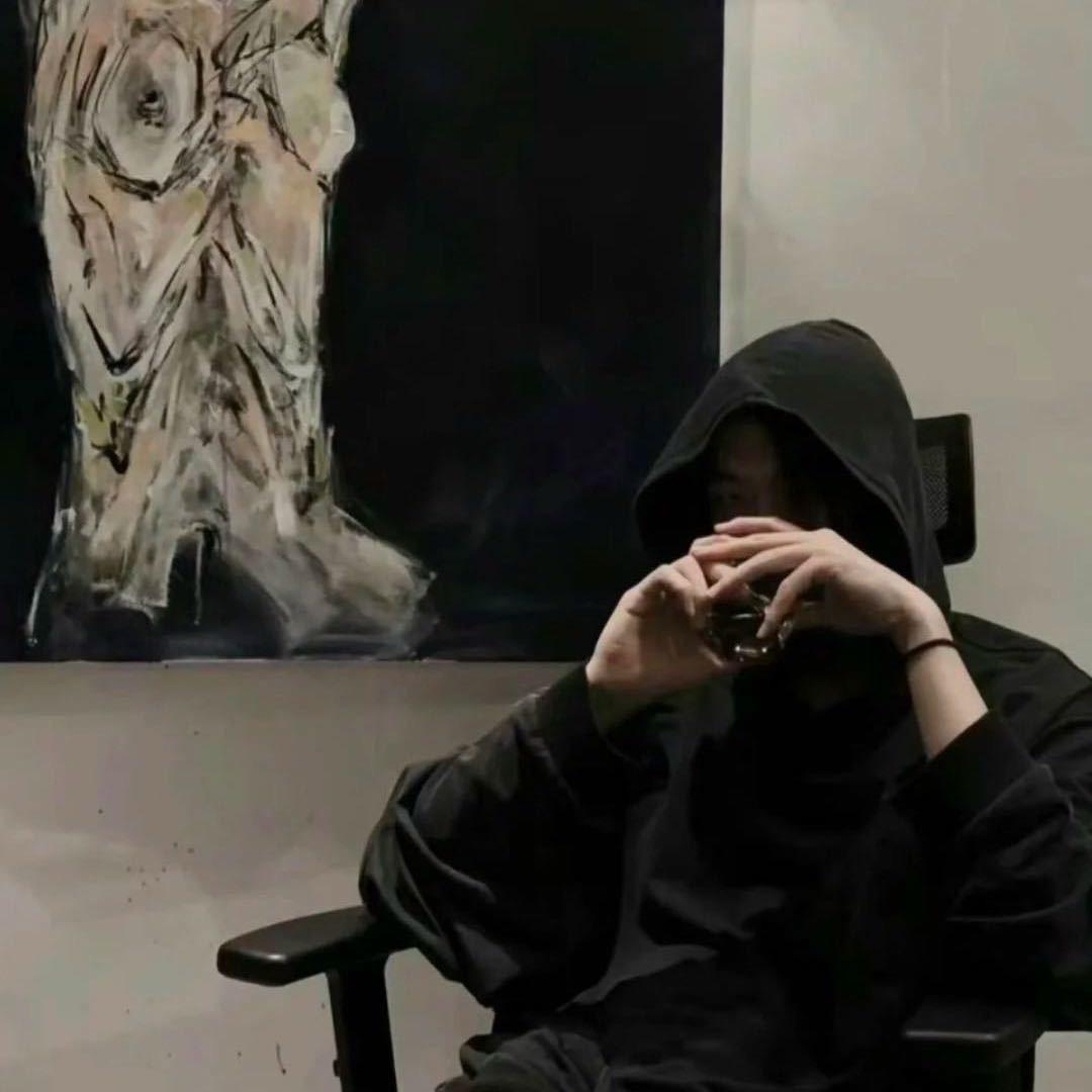 乐山赫酒吧 言南