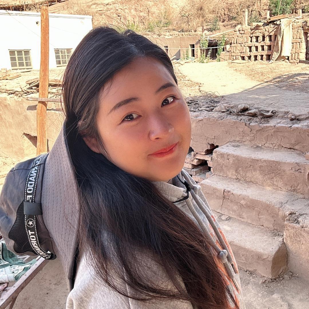 小东在骑行