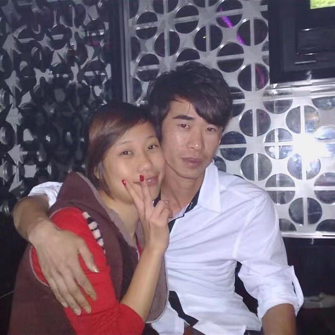 贤哥夫妇